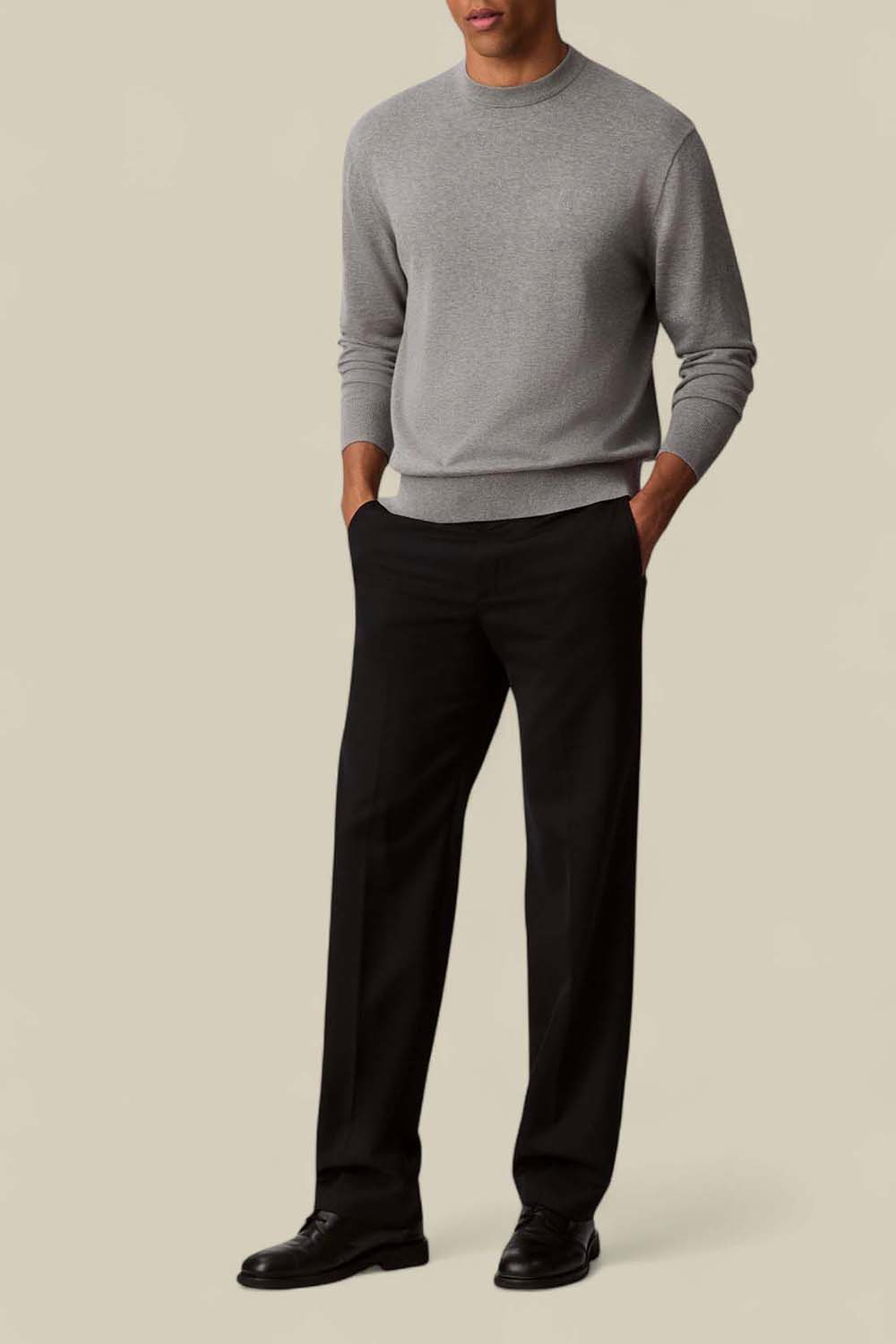 תמונת כל הלוק של סריג כותנה